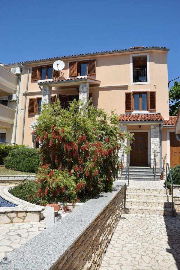 Villa Krasa Sea View Apartmants With Pool Liznjan Luaran gambar