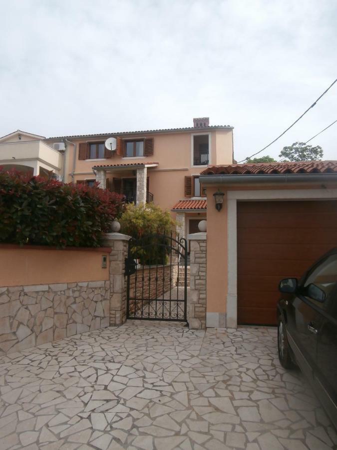Villa Krasa Sea View Apartmants With Pool Liznjan Luaran gambar